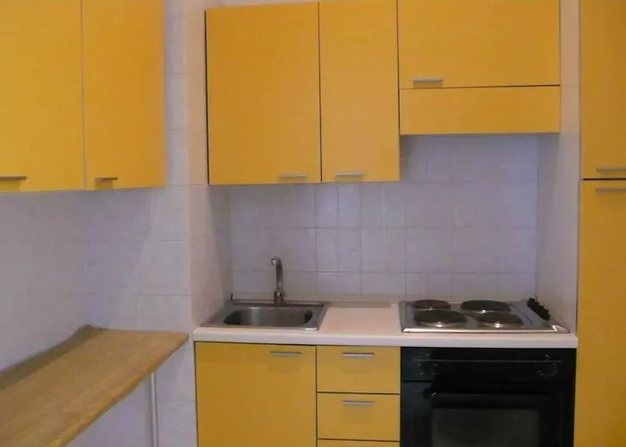 Arbacani Holydays דירה